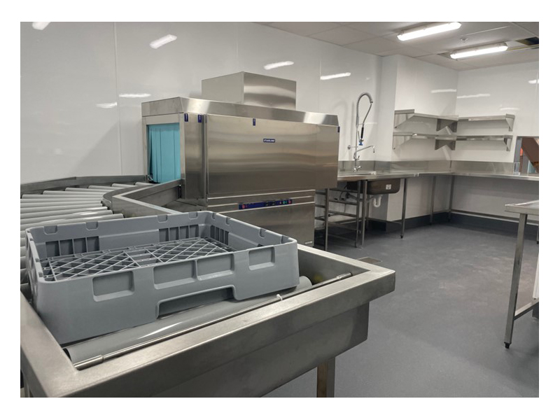 The Langlands Dishwashing Conveyor And Pre Rinse