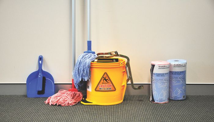 Kleaning Essentials Mopping System and Wipe Roll