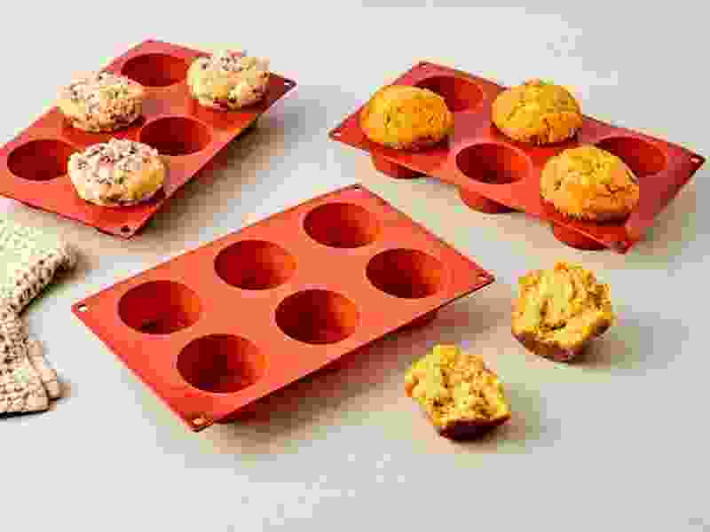 Commercial silicone baking moulds and bakeware for efficient kitchen preparation