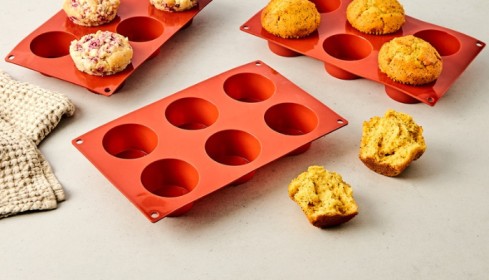 Commercial silicone baking moulds and bakeware for efficient kitchen preparation