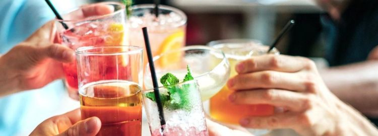 Glassware Trends for Summer Cocktails and Beverages