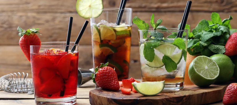 Glassware Trends for Summer Cocktails and Beverages