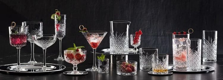 Glassware Trends for Summer Cocktails and Beverages