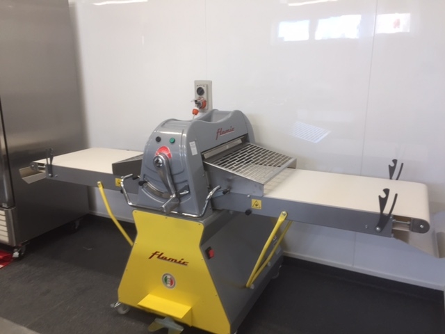 Flammic Pastry Sheeter